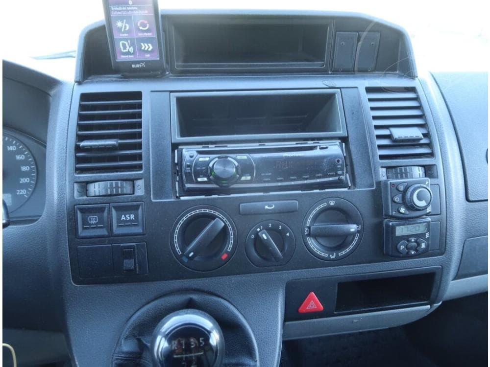 2004 Volkswagen TRANSPORTER - 11