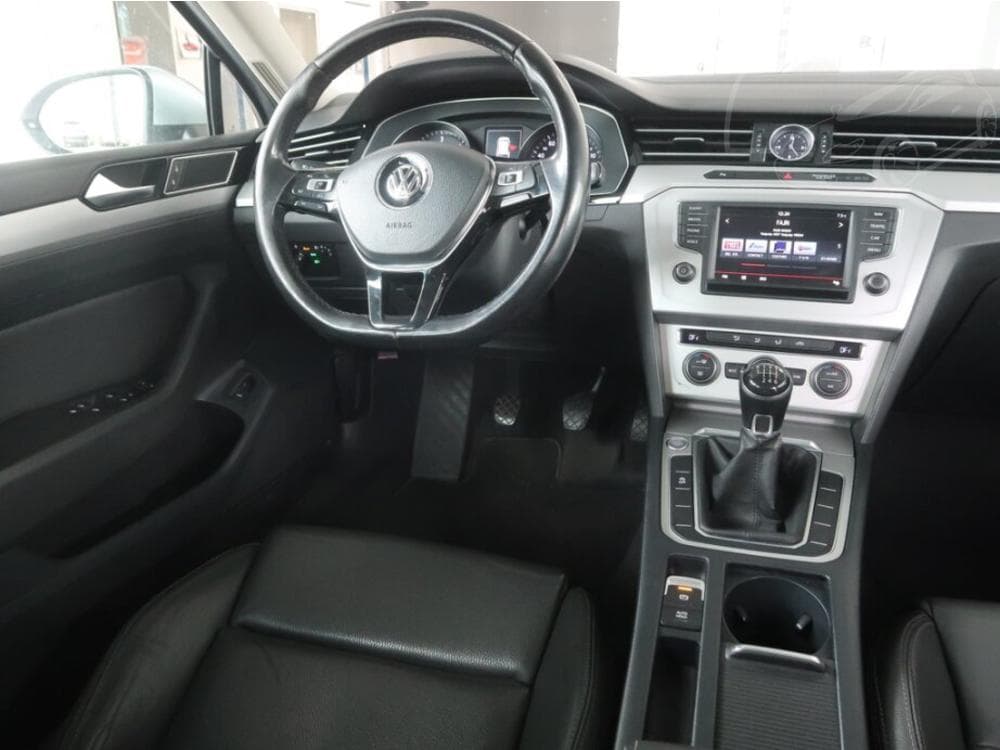2014 Volkswagen PASSAT - 13