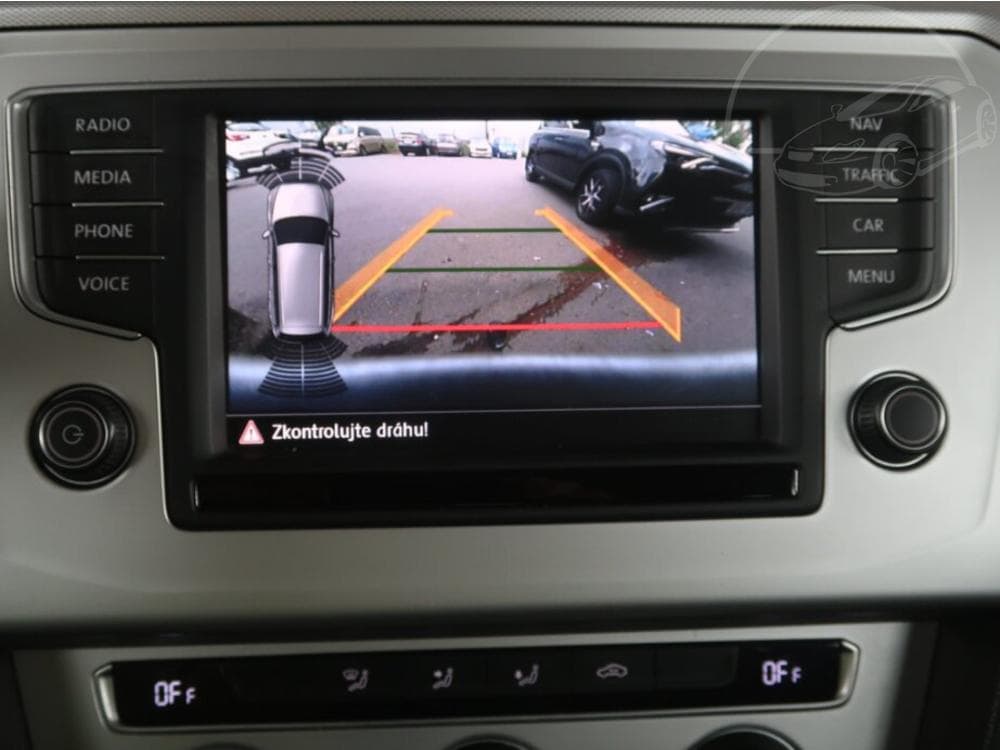 2014 Volkswagen PASSAT - 25