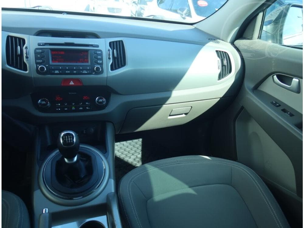 2010 Kia SPORTAGE - 15