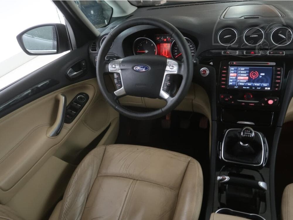2011 Ford GALAXY - 13