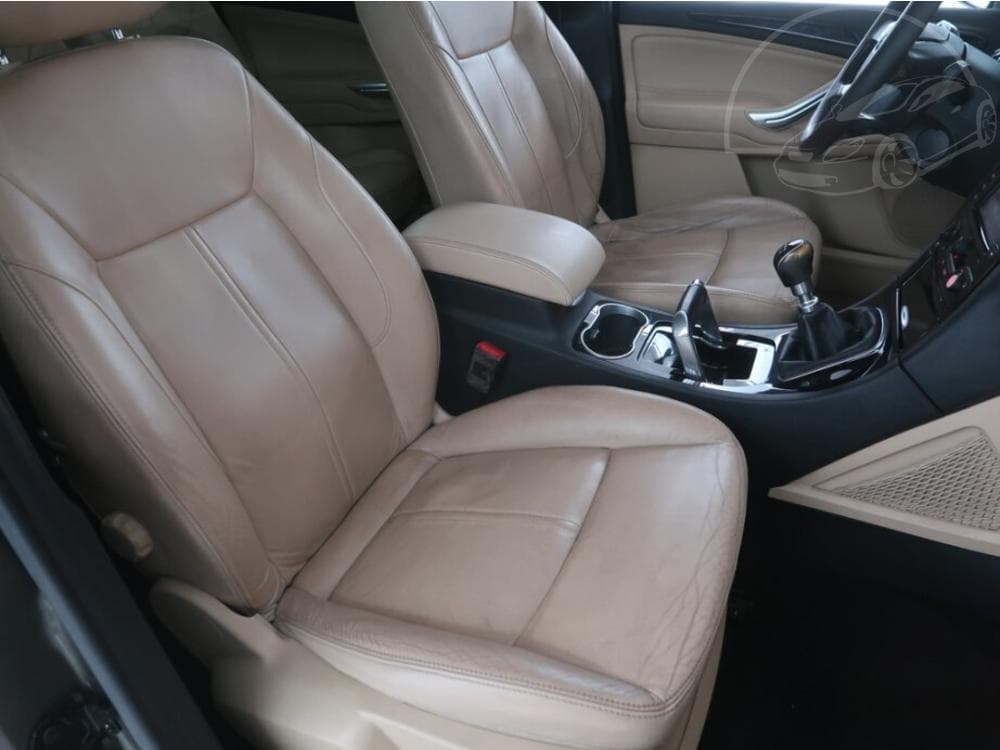 2011 Ford GALAXY - 17