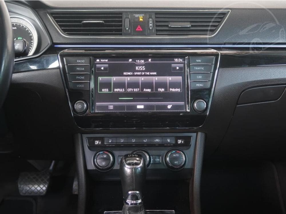 2015 Škoda SUPERB - 11