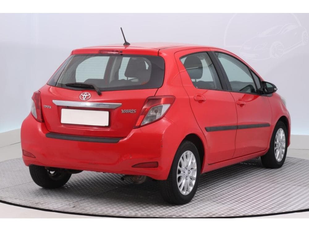 2012 Toyota YARIS - 5