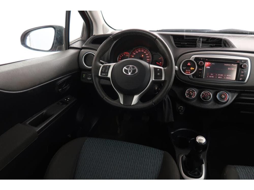 2012 Toyota YARIS - 7