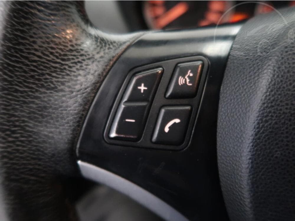 2008 BMW 1-SERIES - 37