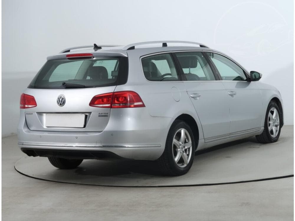 2014 Volkswagen PASSAT - 5