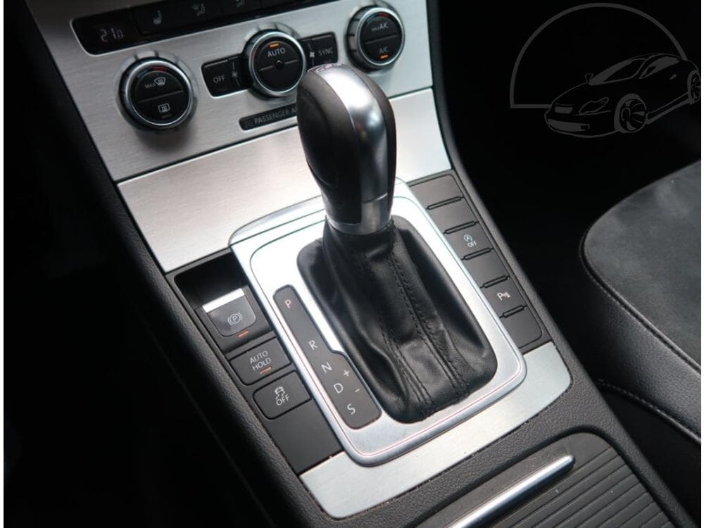 2014 Volkswagen PASSAT - 13