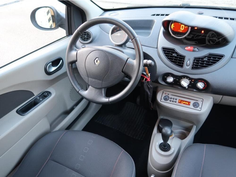 2008 Renault TWINGO - 13