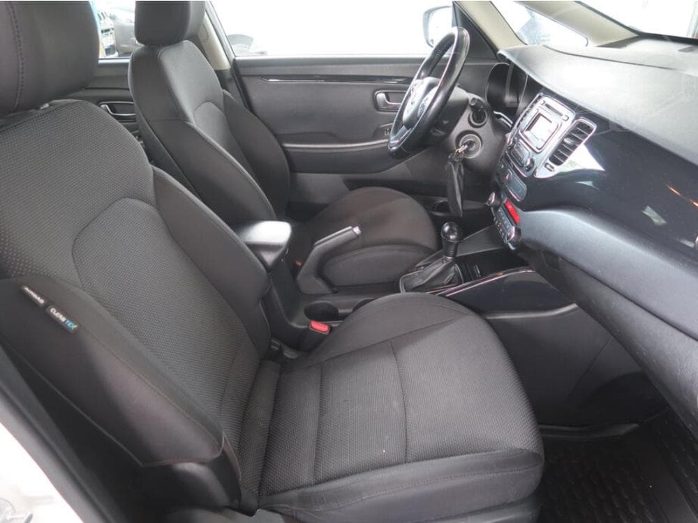 2015 Kia CARENS - 17