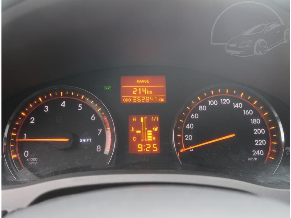 2010 Toyota AVENSIS - 28