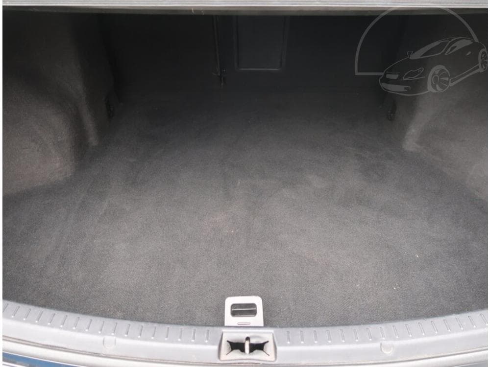 2010 Toyota AVENSIS - 31