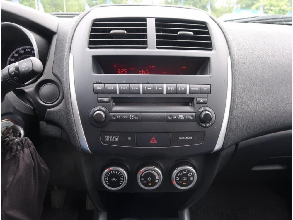 2011 Mitsubishi ASX - 23