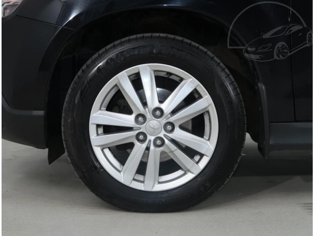 2011 Mitsubishi ASX - 27