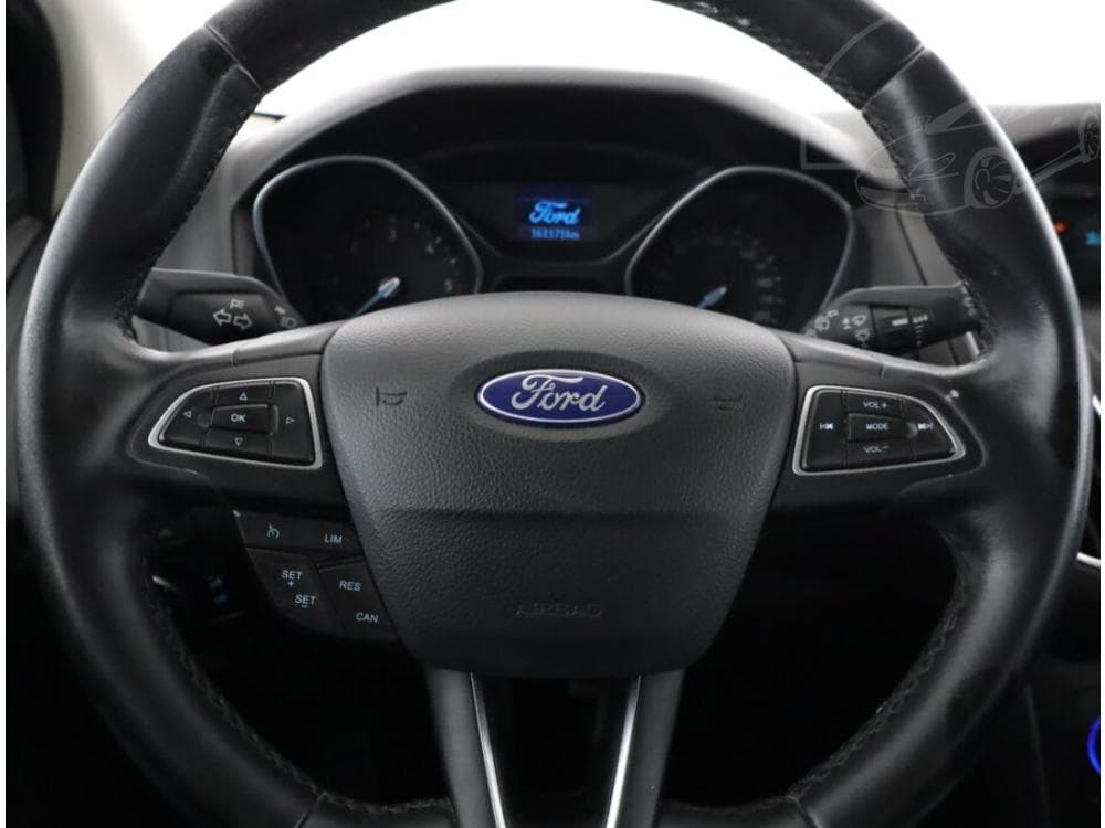 2016 Ford FOCUS - 8