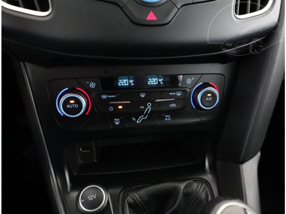 2016 Ford FOCUS - 10