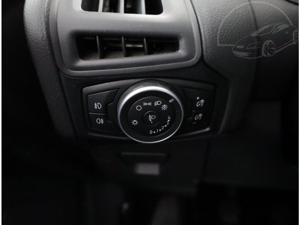 2016 Ford FOCUS - 14