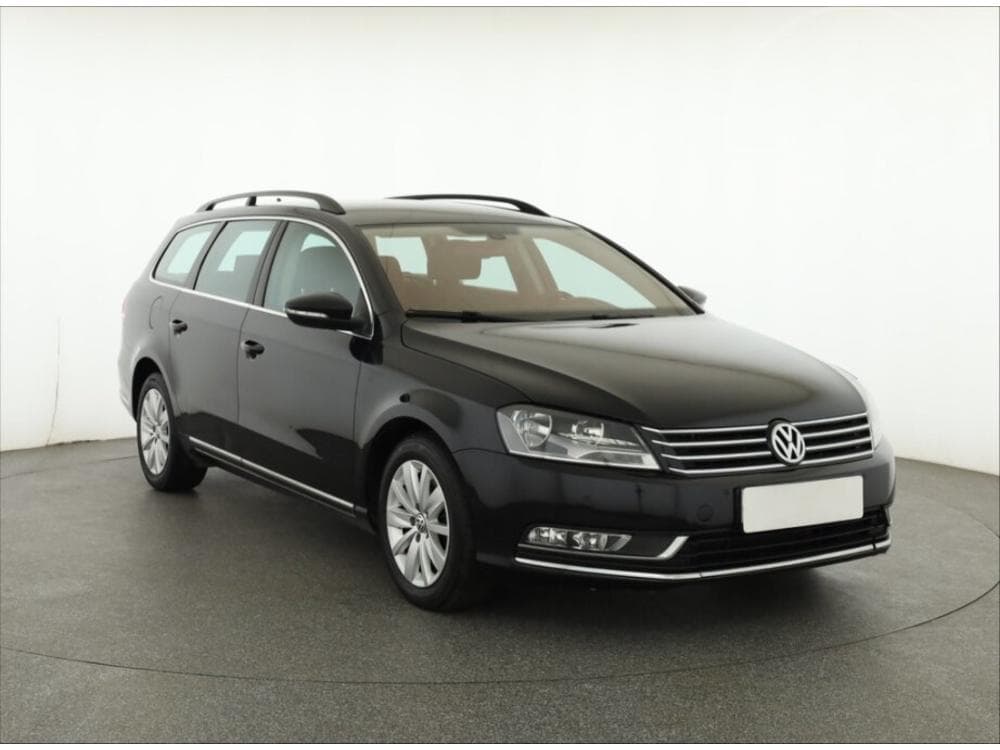 2011 Volkswagen PASSAT