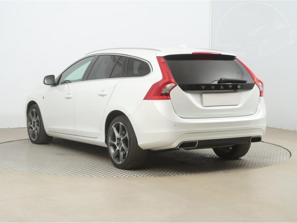 2015 Volvo V60 - 7