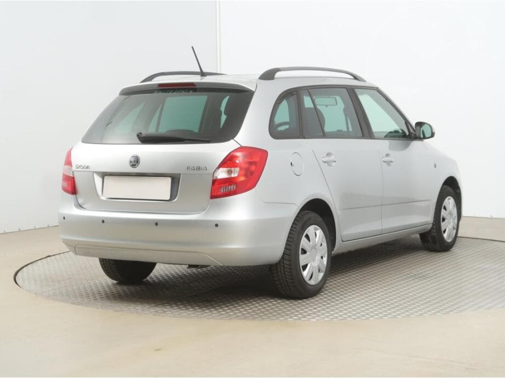 2014 Škoda FABIA - 9