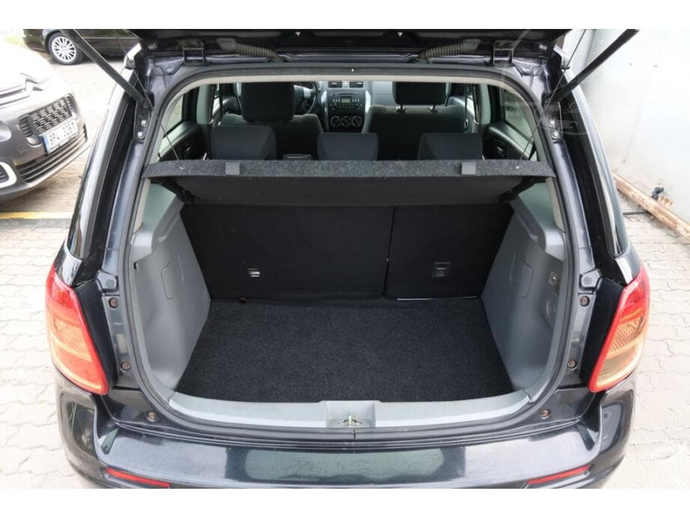 2007 Suzuki SX4 - 25