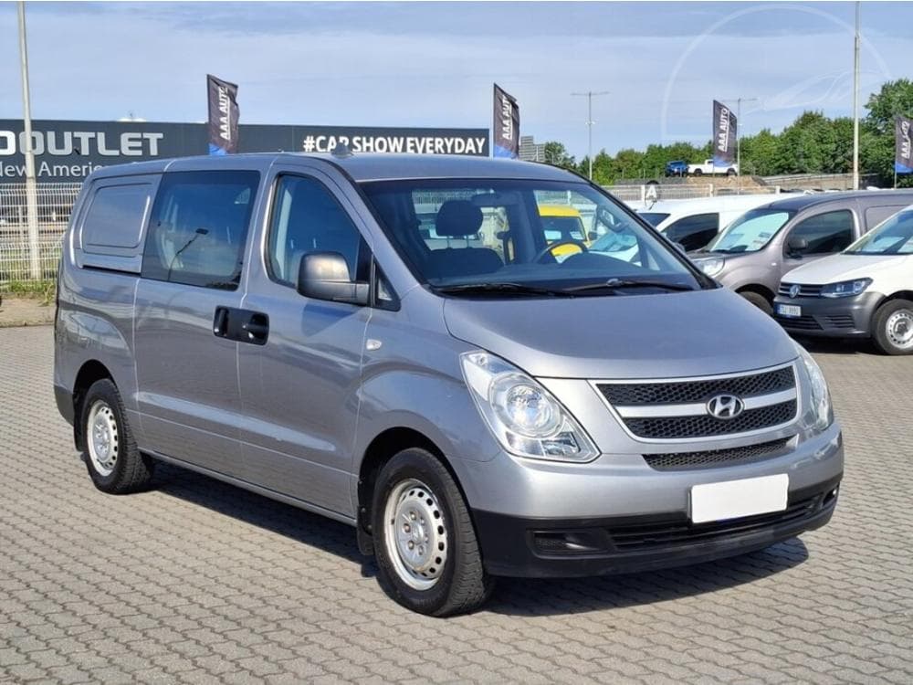 2011 Hyundai H-1