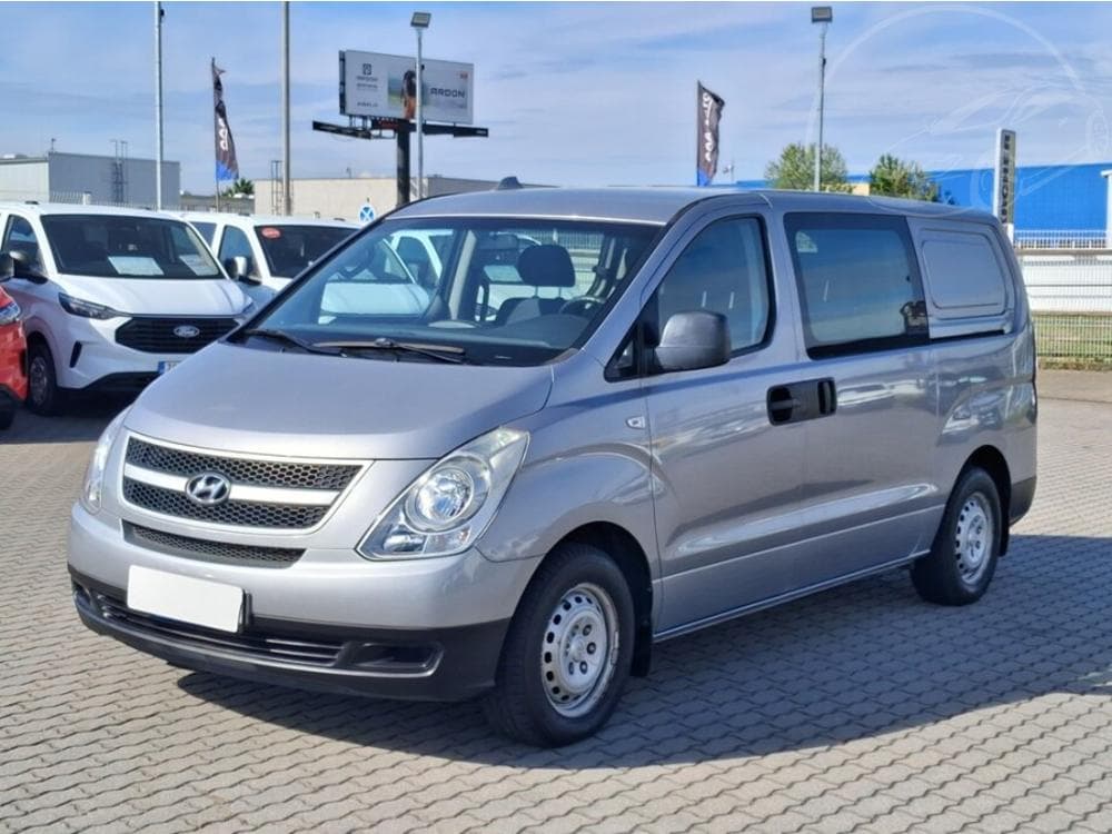2011 Hyundai H-1 - 3
