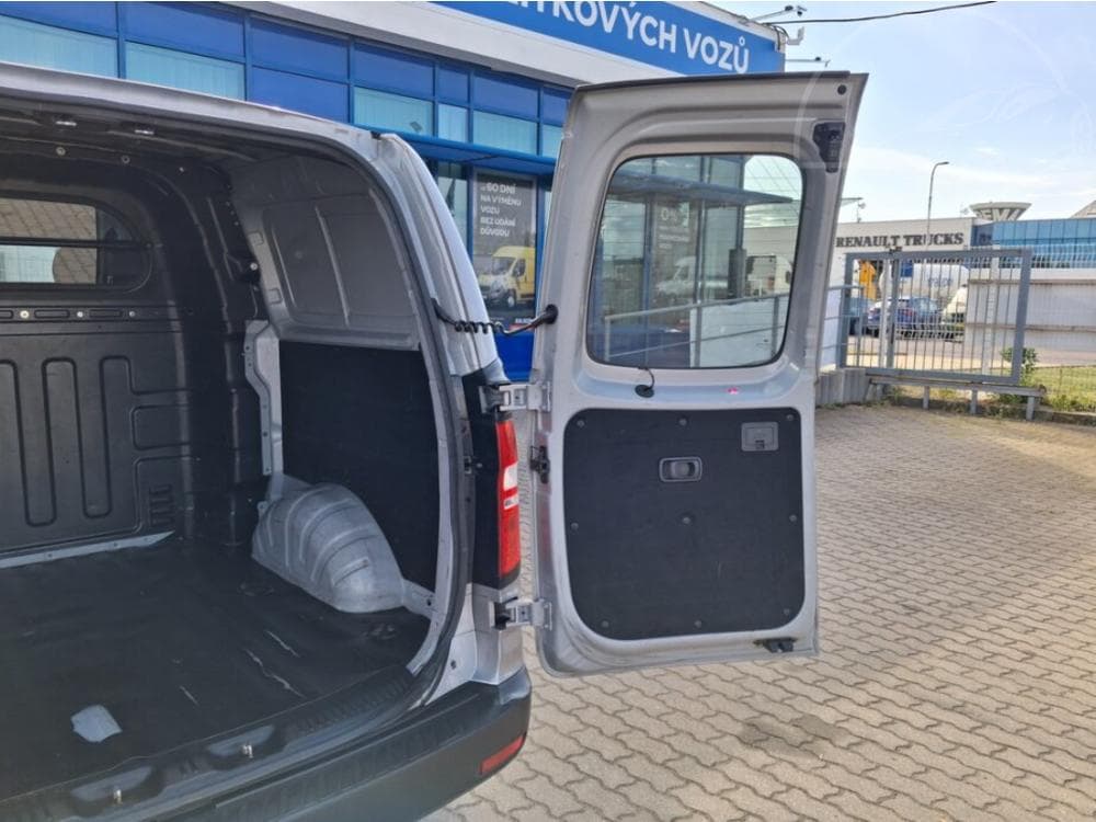 2011 Hyundai H-1 - 29