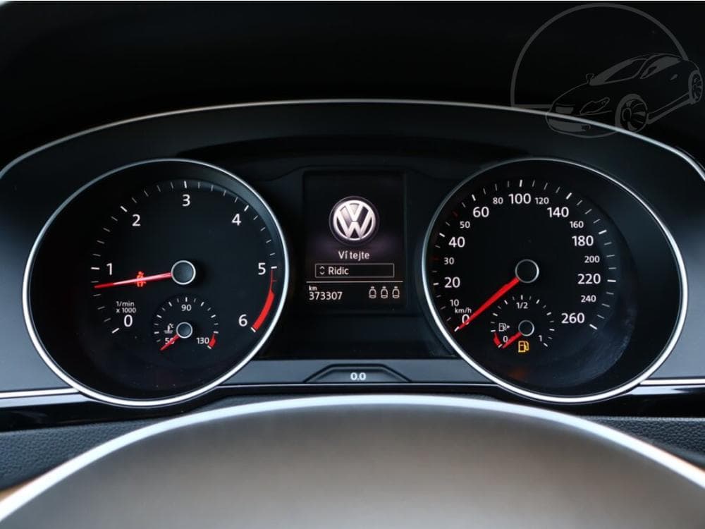 2015 Volkswagen PASSAT - 21