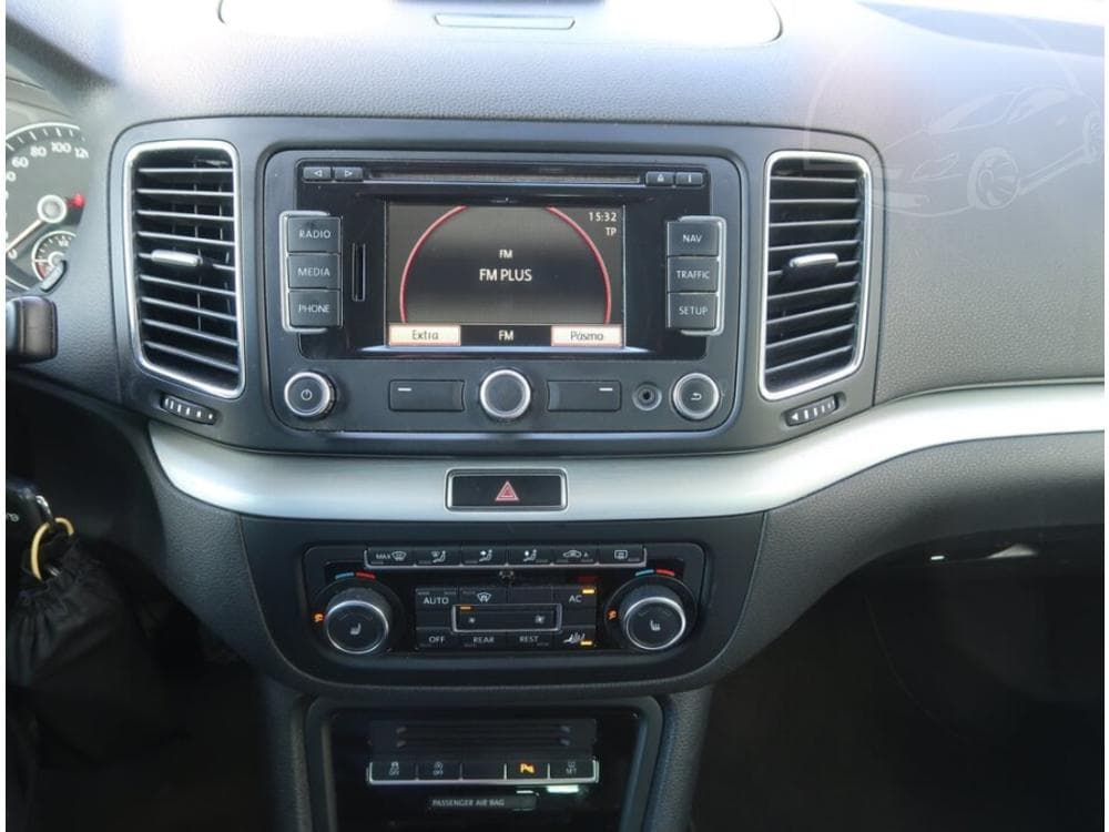 2011 Volkswagen SHARAN - 23