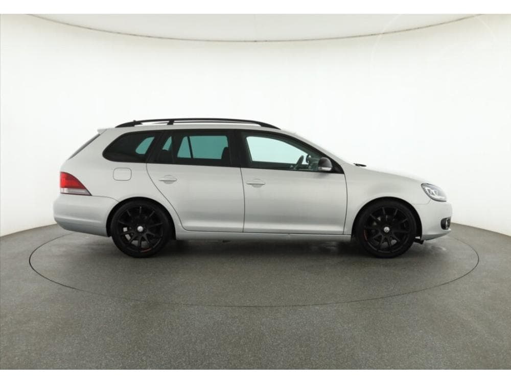 2012 Volkswagen GOLF - 11