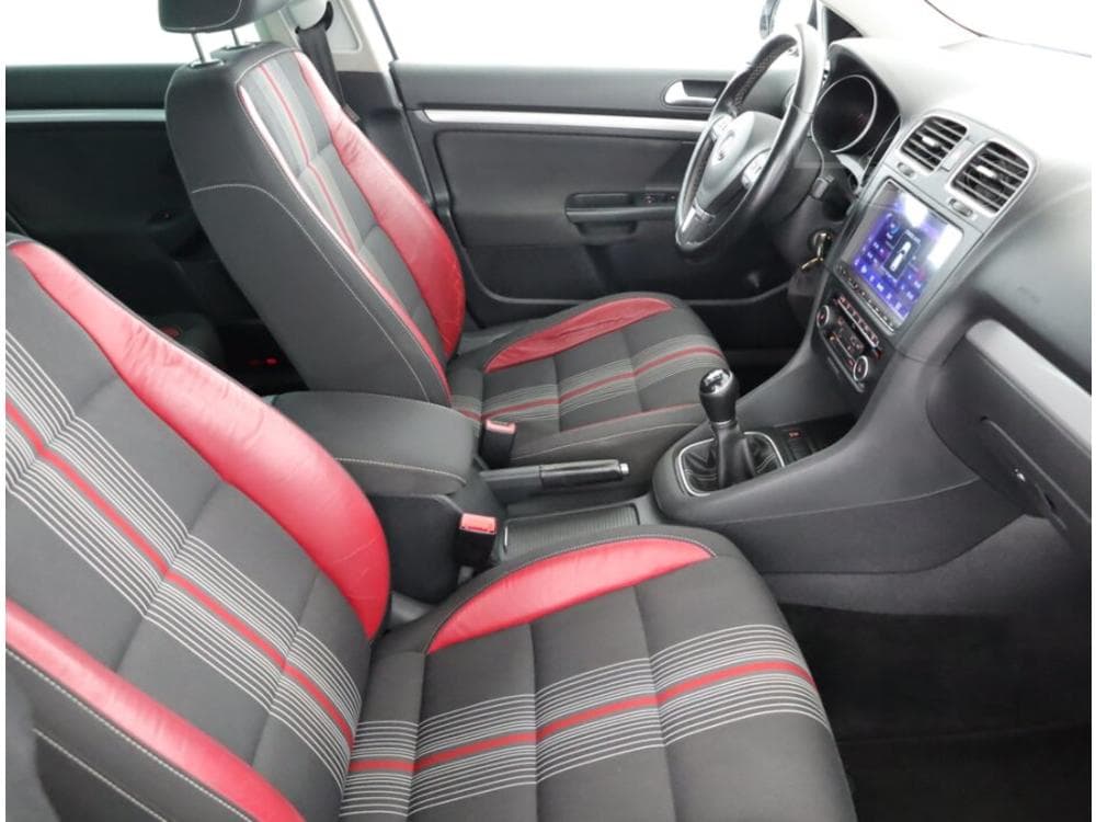 2012 Volkswagen GOLF - 13