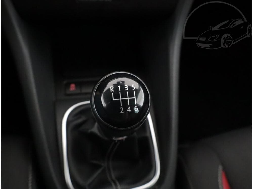 2012 Volkswagen GOLF - 29