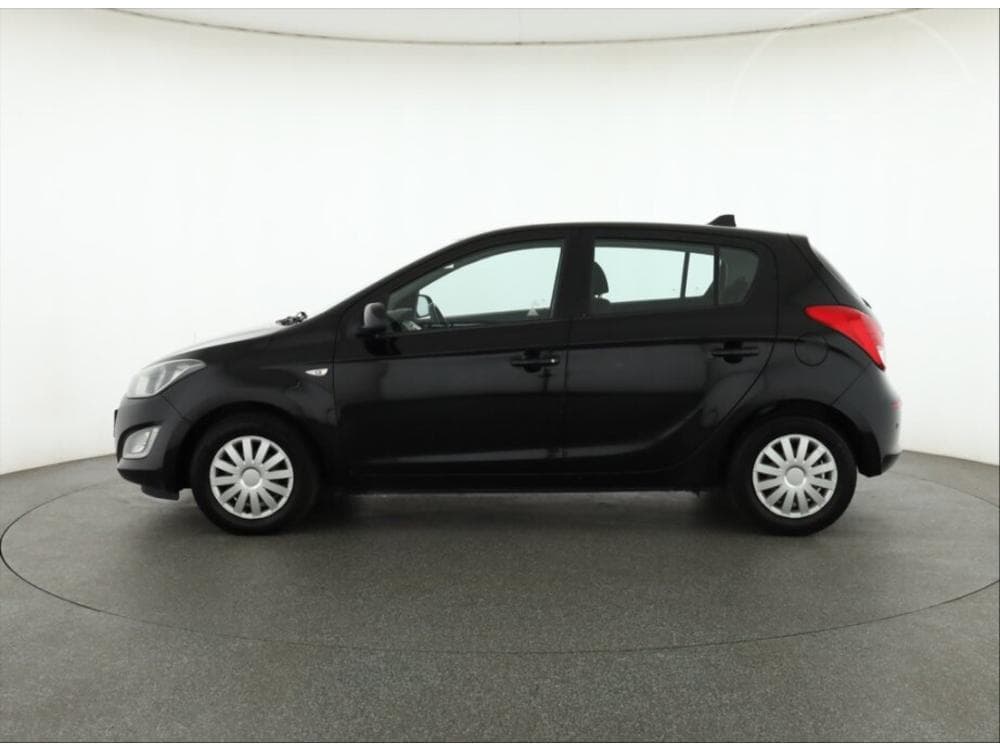 2013 Hyundai i20 - 3