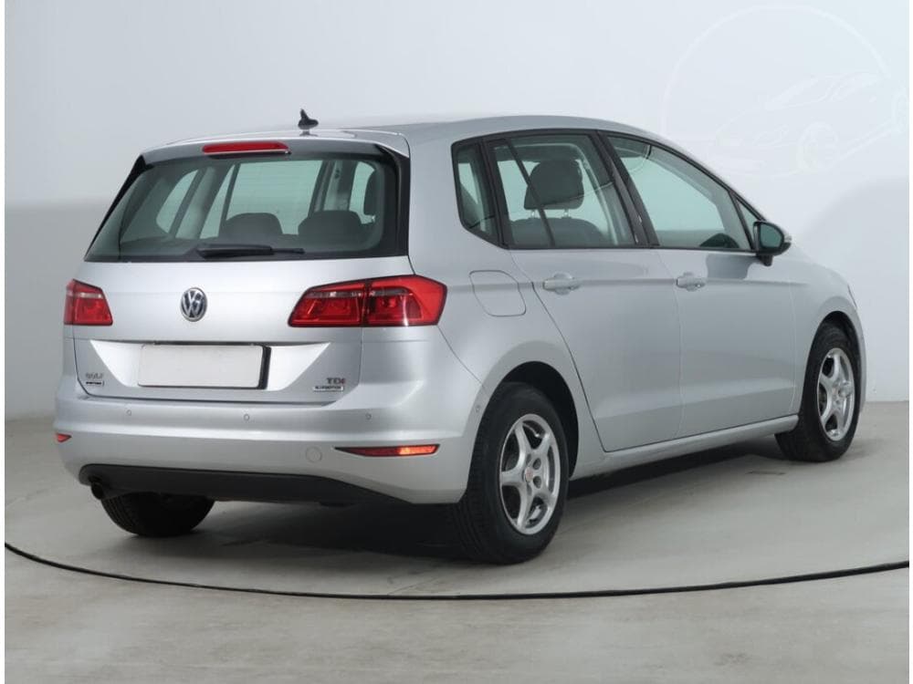 2015 Volkswagen GOLF - 9