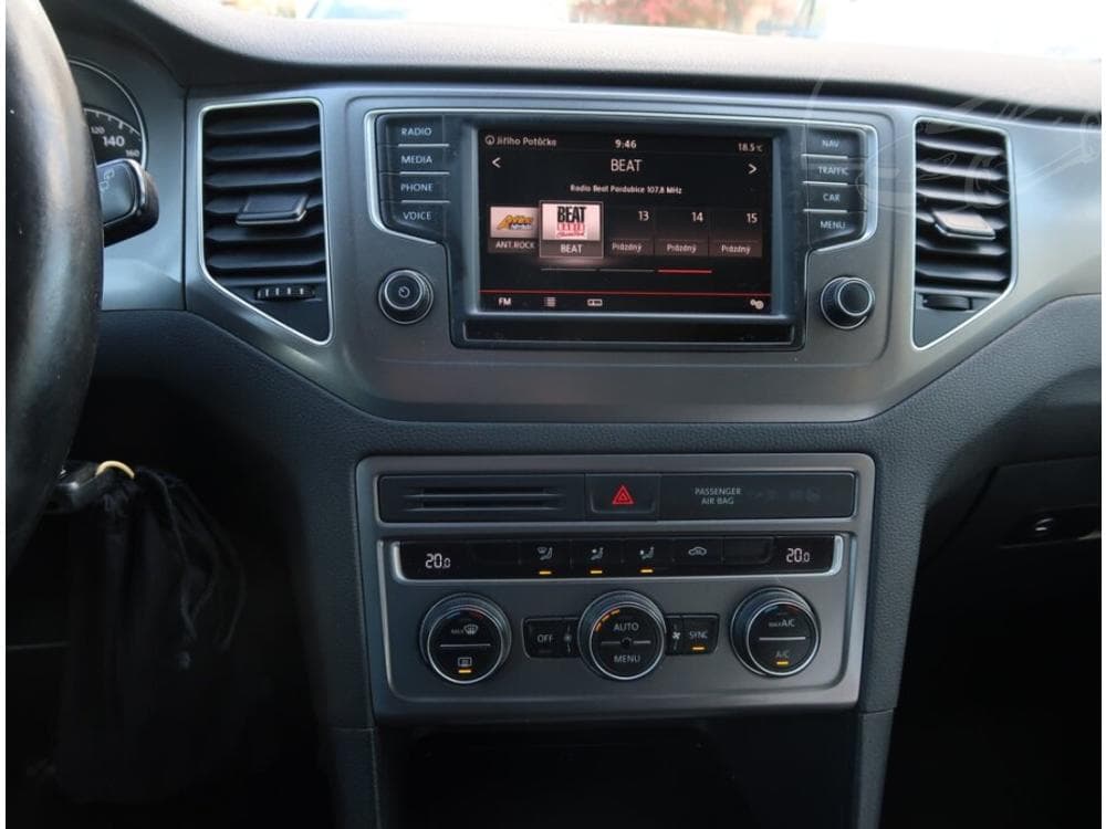2015 Volkswagen GOLF - 23