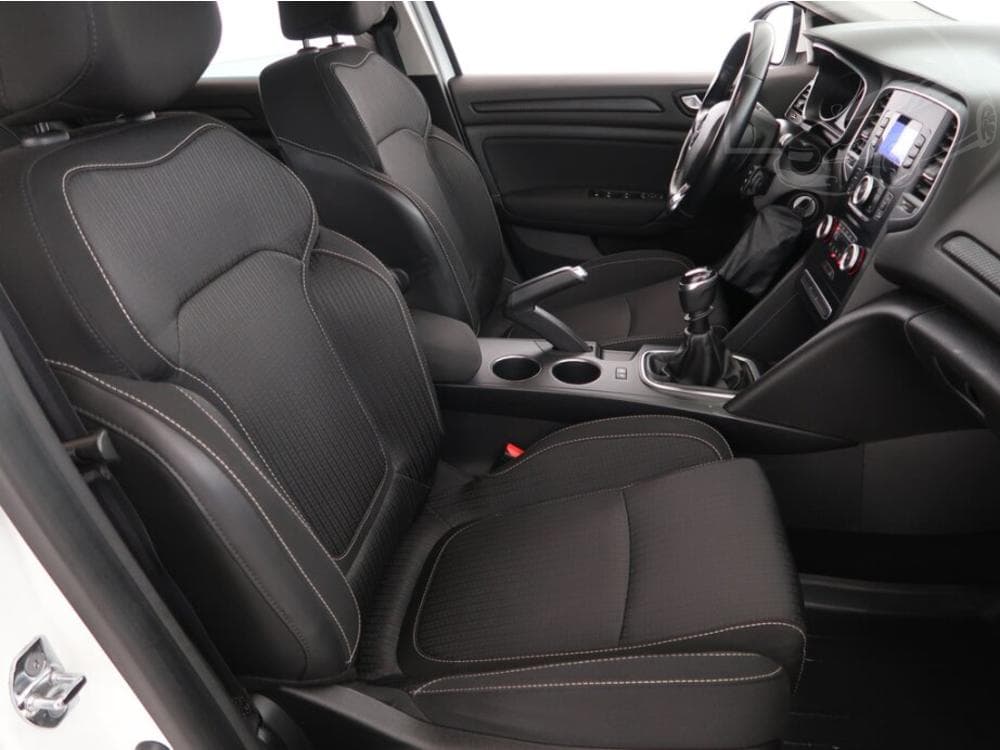 2017 Renault MEGANE - 17
