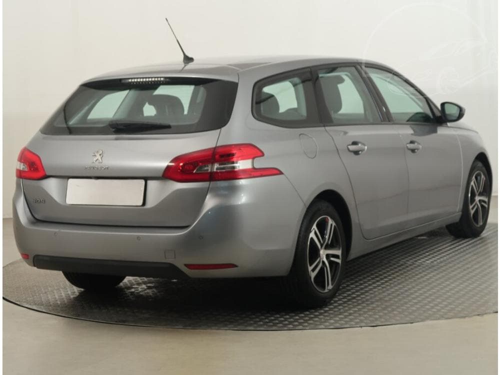 2017 Peugeot 308 - 9