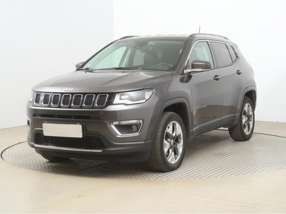 2018 Jeep COMPASS - 2