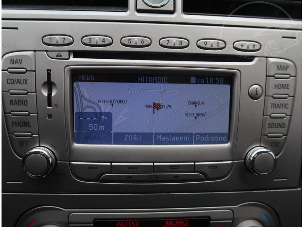2010 Ford KUGA - 25