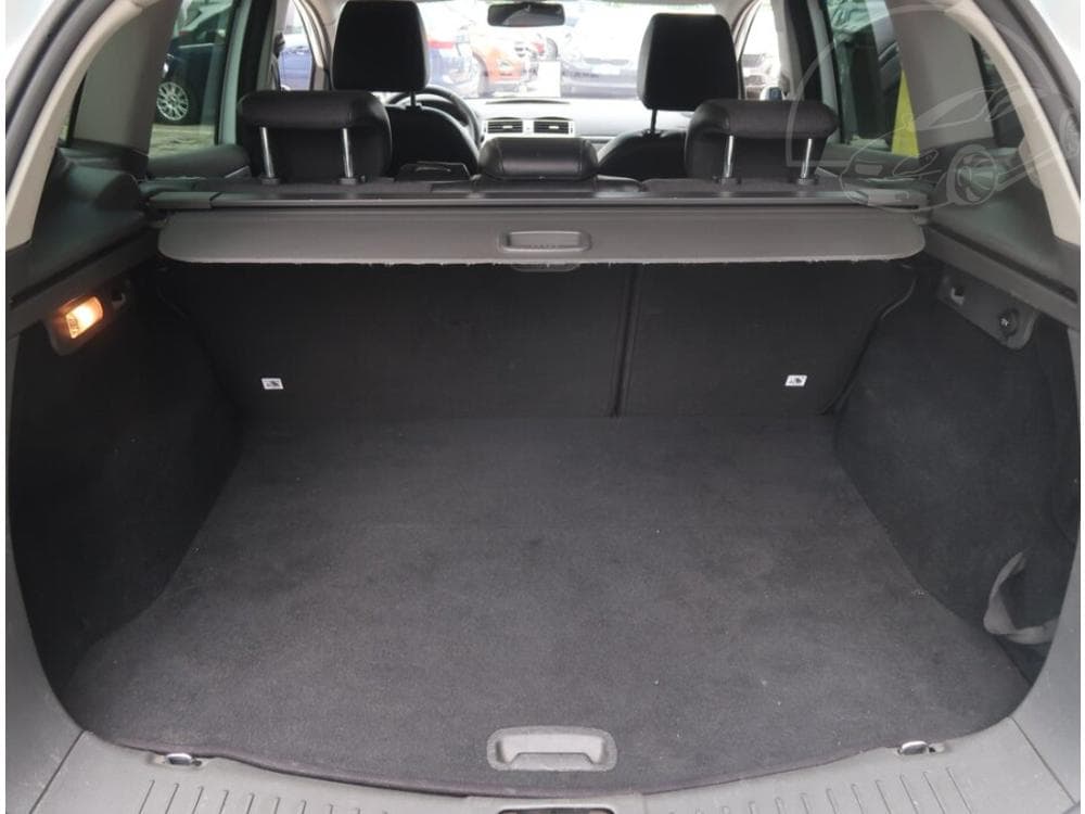 2010 Ford KUGA - 27