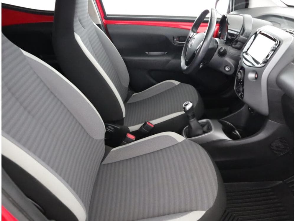 2018 Toyota AYGO - 13