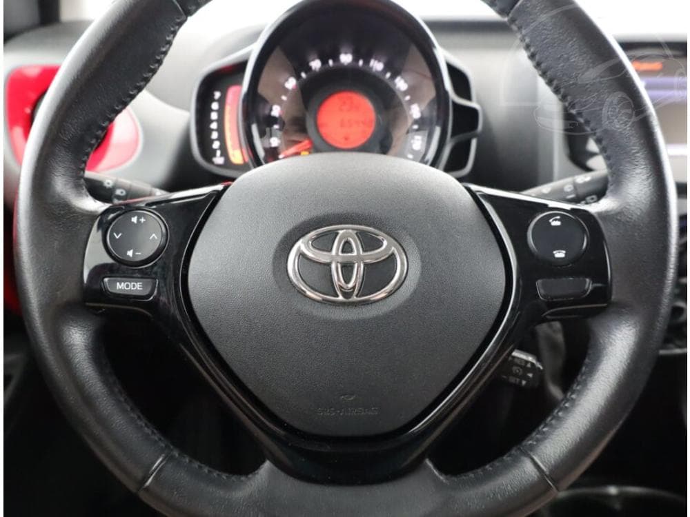 2018 Toyota AYGO - 27