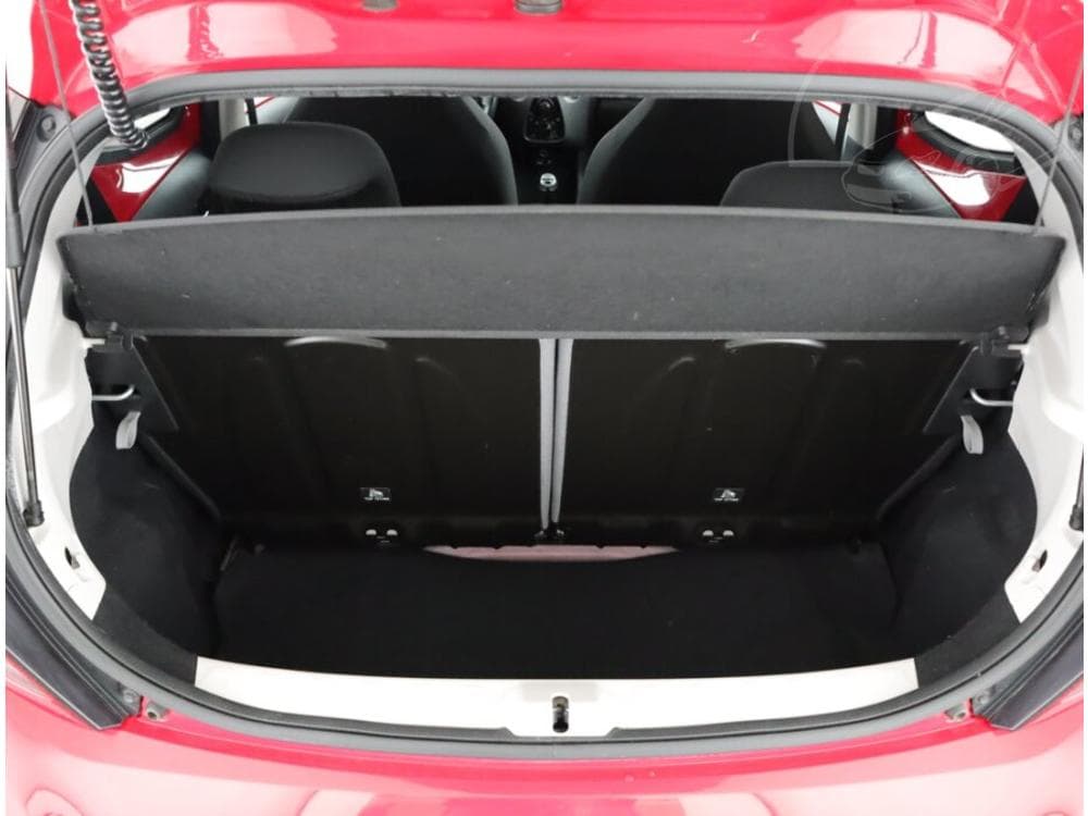 2018 Toyota AYGO - 29