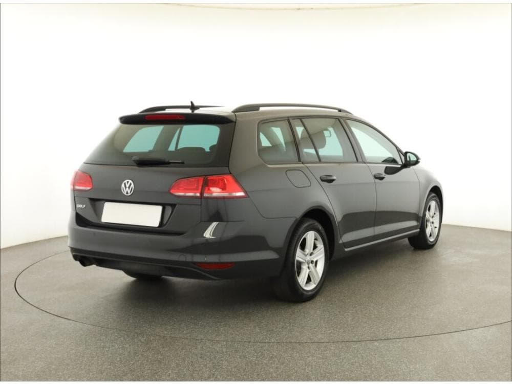 2013 Volkswagen GOLF - 9