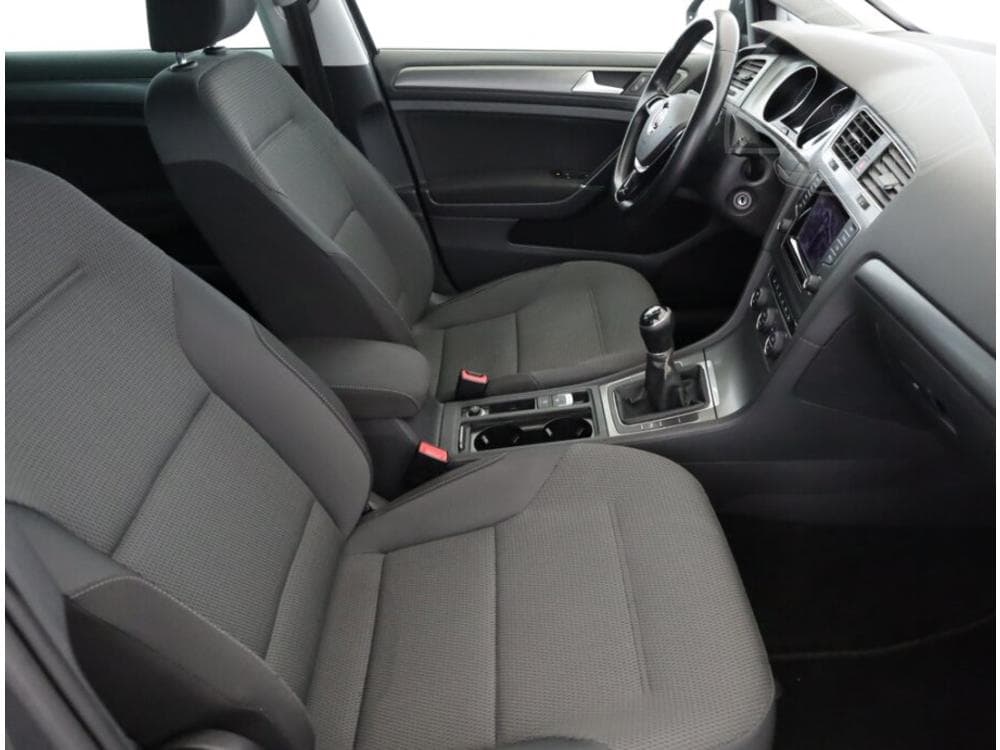 2013 Volkswagen GOLF - 13