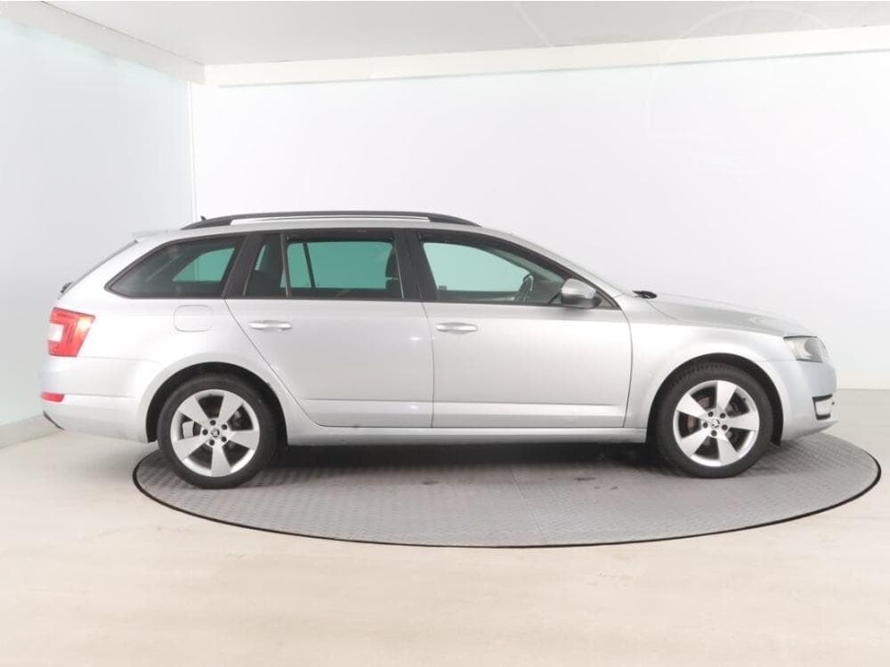 2016 Škoda OCTAVIA - 11