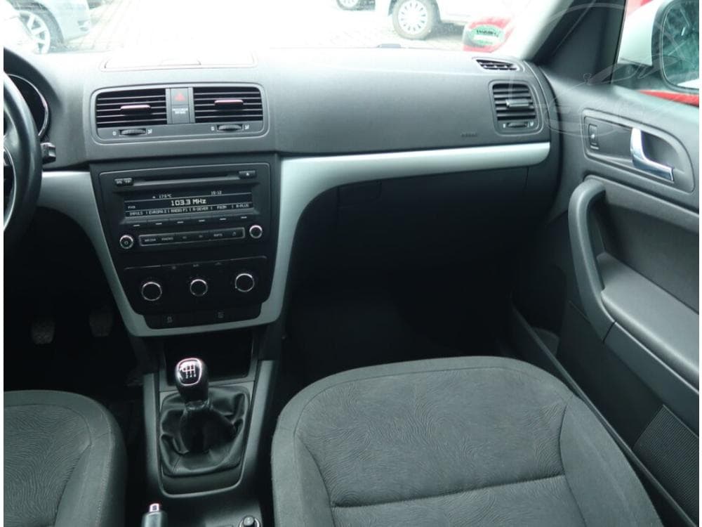2014 Škoda YETI - 15