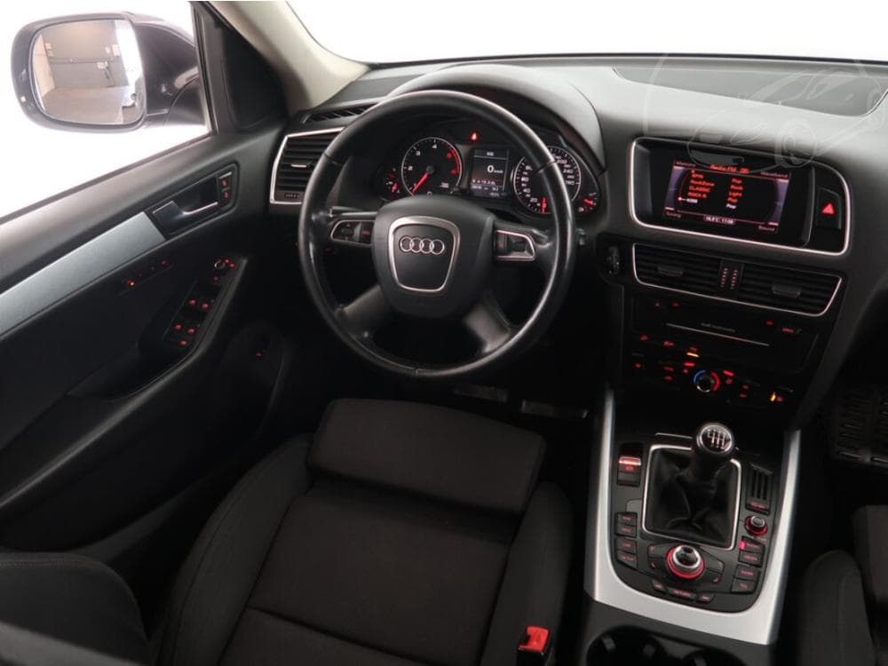 2010 Audi Q5 - 13