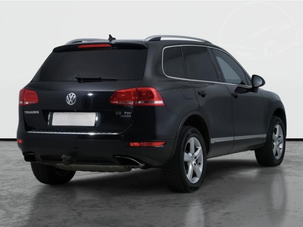 2010 Volkswagen TOUAREG - 9